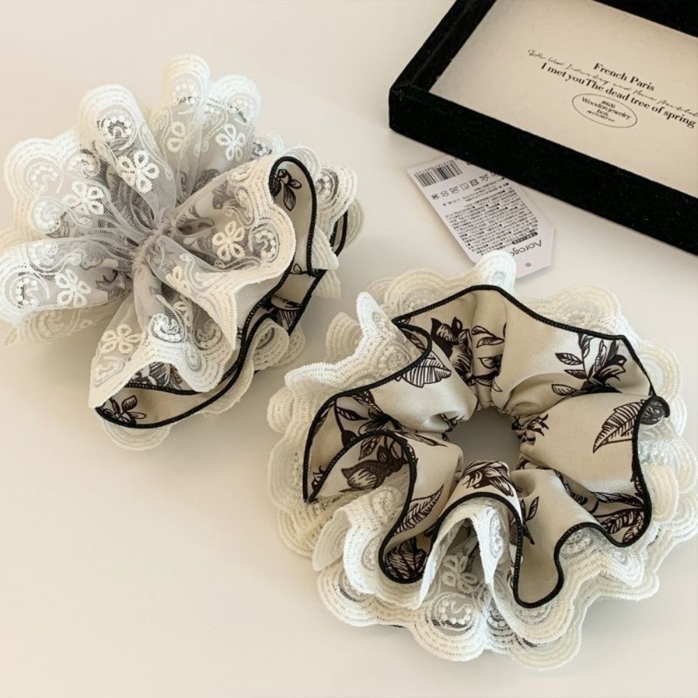 Travel Accessories Girls - French Retro Black White Floral Lace