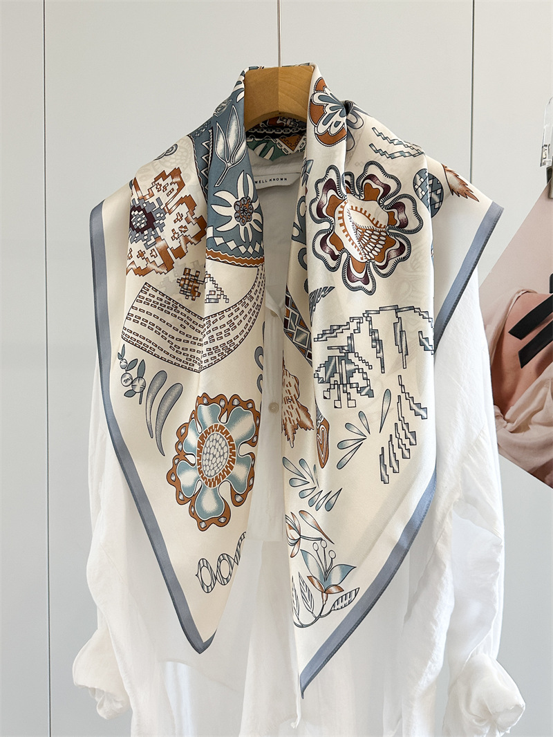 Horse Print Women 90CM Bandana - đánh giá và giá Travel Accessories Gifts For Women